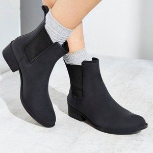 NWT Jeffrey Campbell Stormy Rain Boots